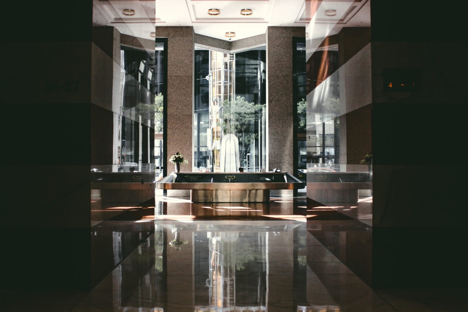 Ten tips for a smooth arrival